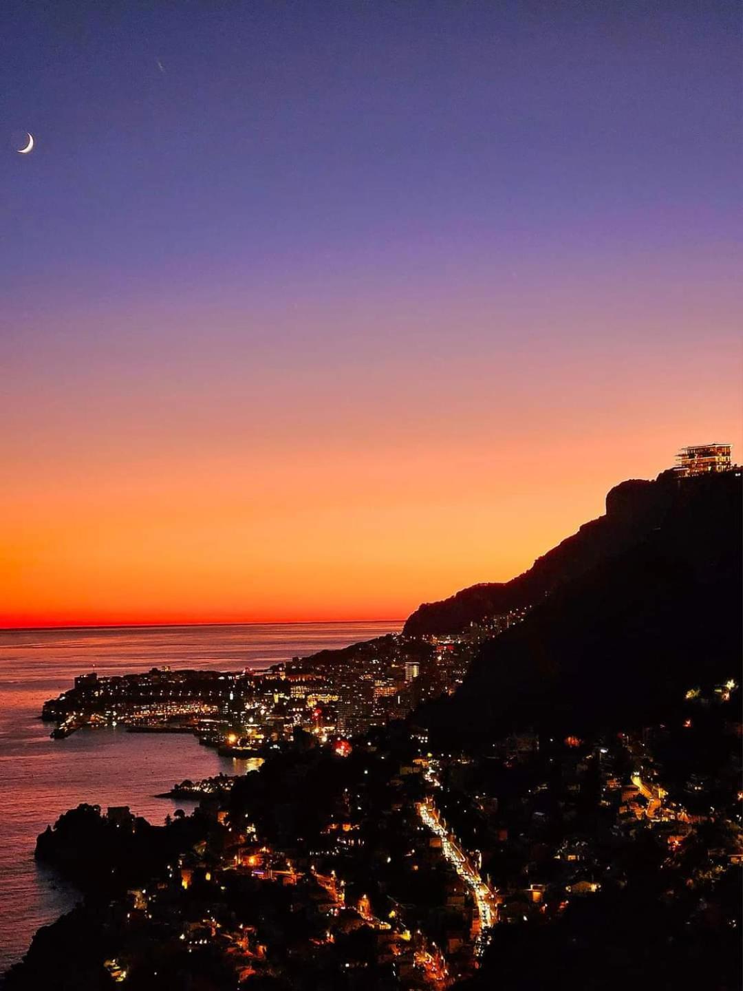 Love Room Avec Spa Privatif Monaco Рокебрюн — Кап-Мартен Экстерьер фото